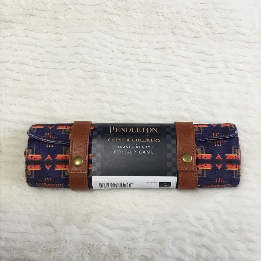 Pendelton Travel Roll-Up Cloth Chess and Checkers